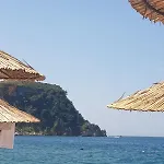 Alis * Himarë
