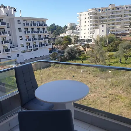 Alis Apartment *